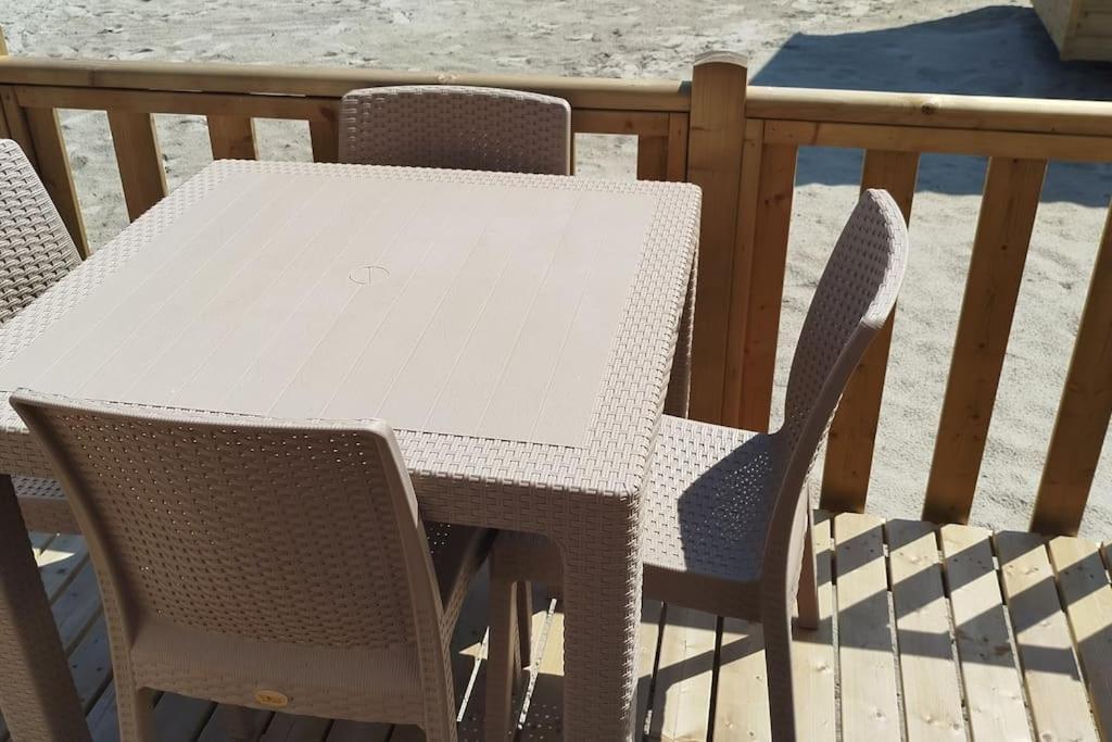 Berck-Plage - 2 Hebergements Insolites Tiny House De 2 A 8 Personnes ภายนอก รูปภาพ